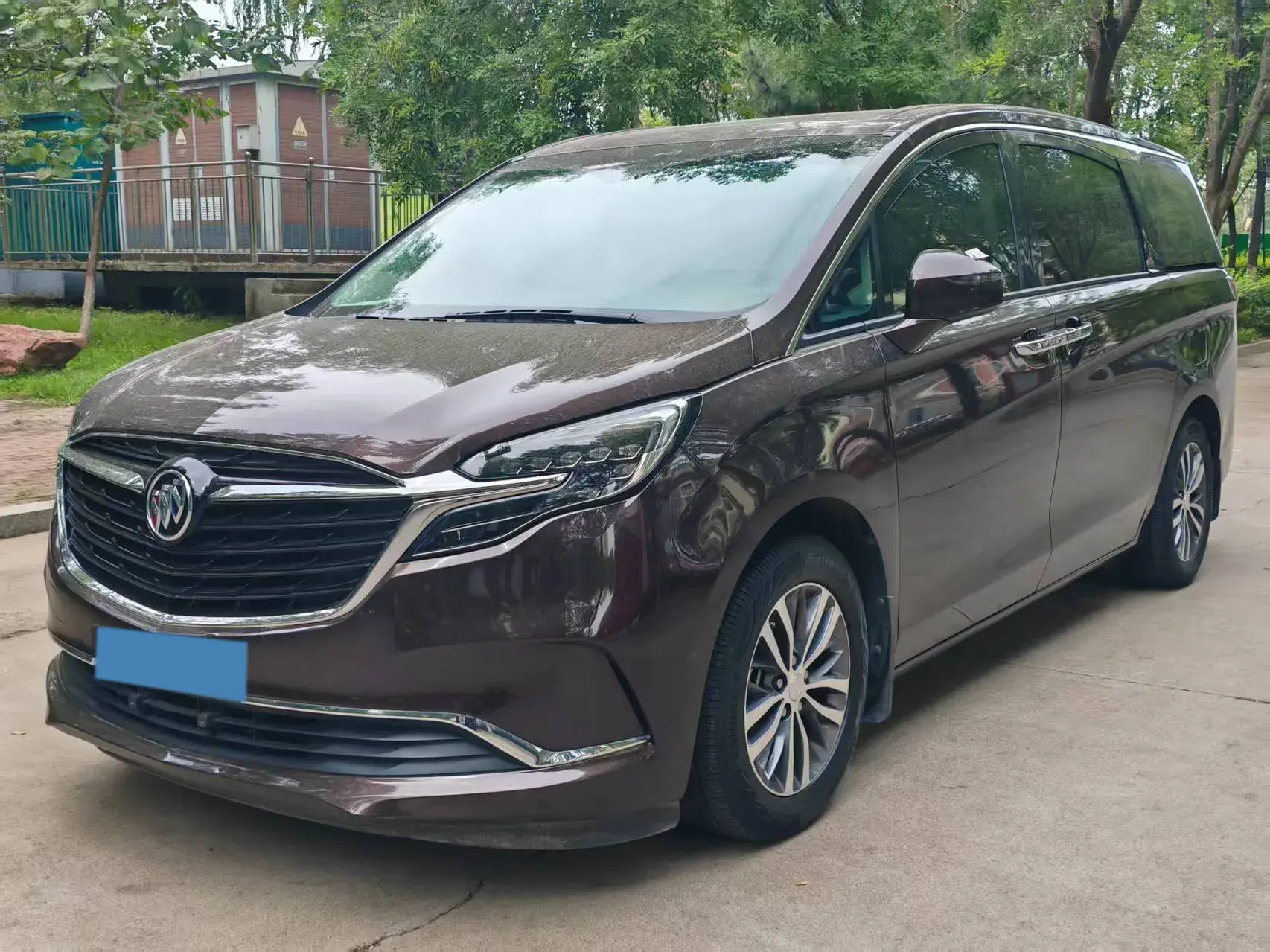 2021 BUICK GL8 view 1