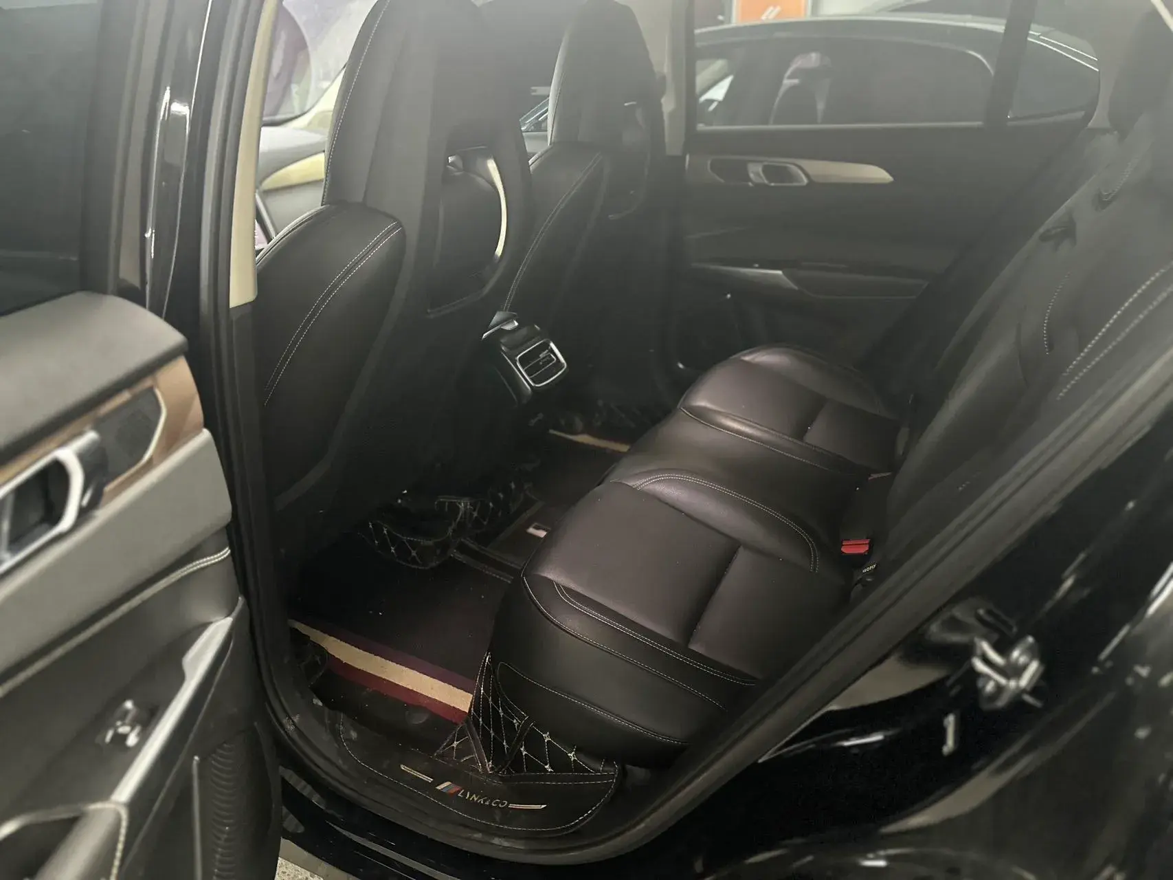 2020 LYNK&CO 01 thumbnail 3