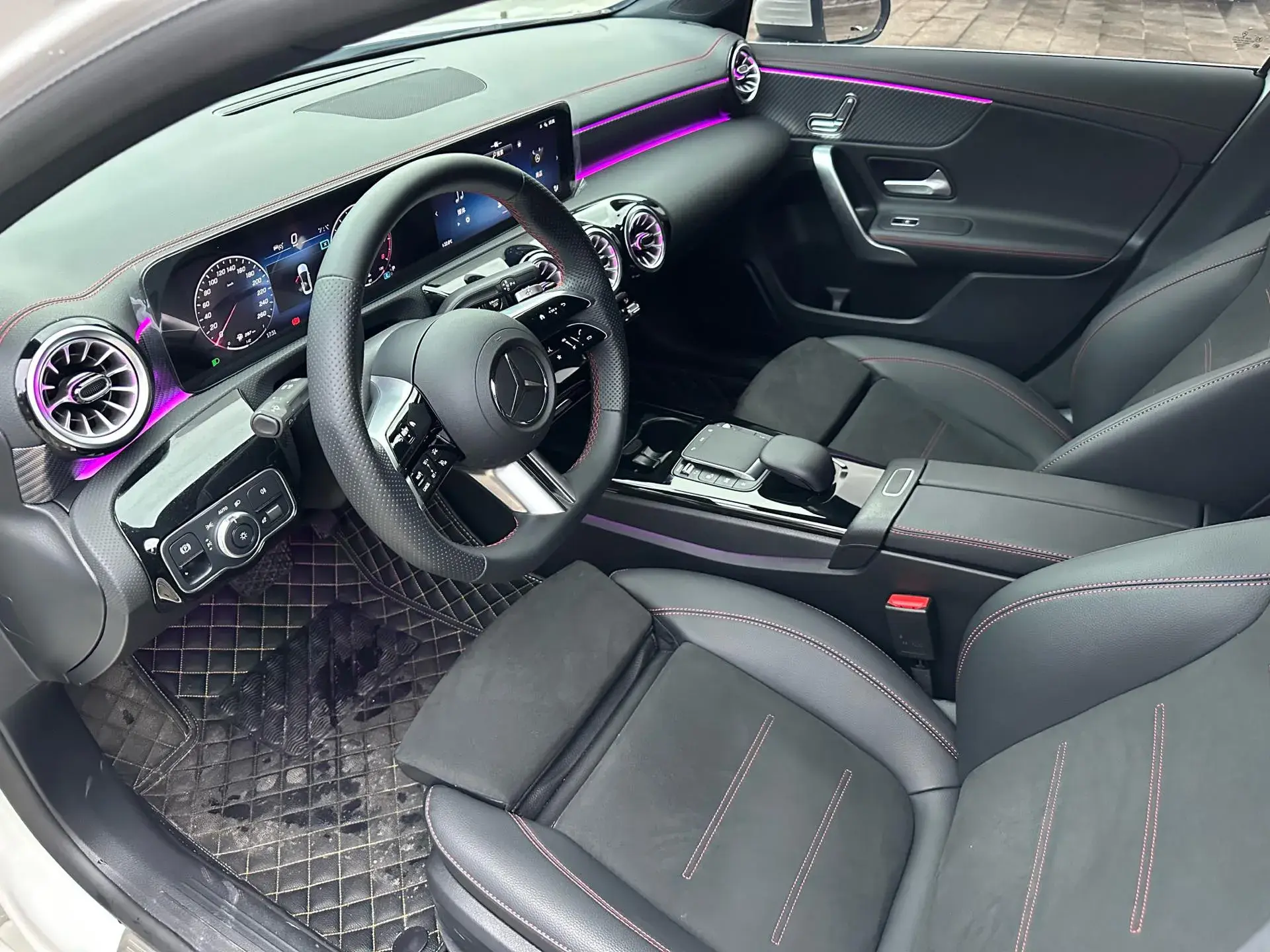 2023 MERCEDES-BENZ A thumbnail 3