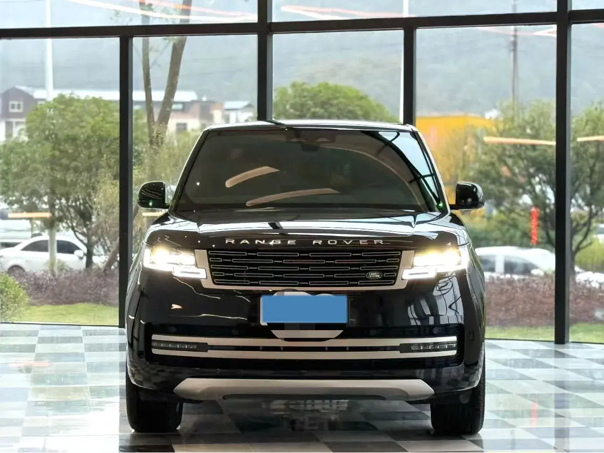 2025 LAND ROVER thumbnail 2