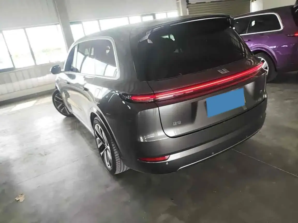 2024 LI L9 thumbnail 4