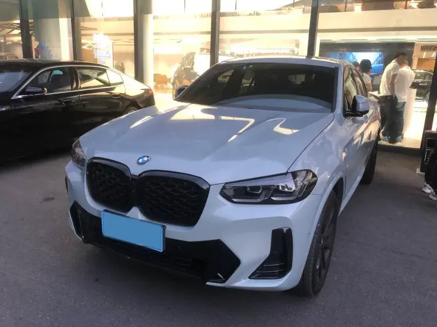 2022 BMW X4 2.0T 245HP L4 8AT