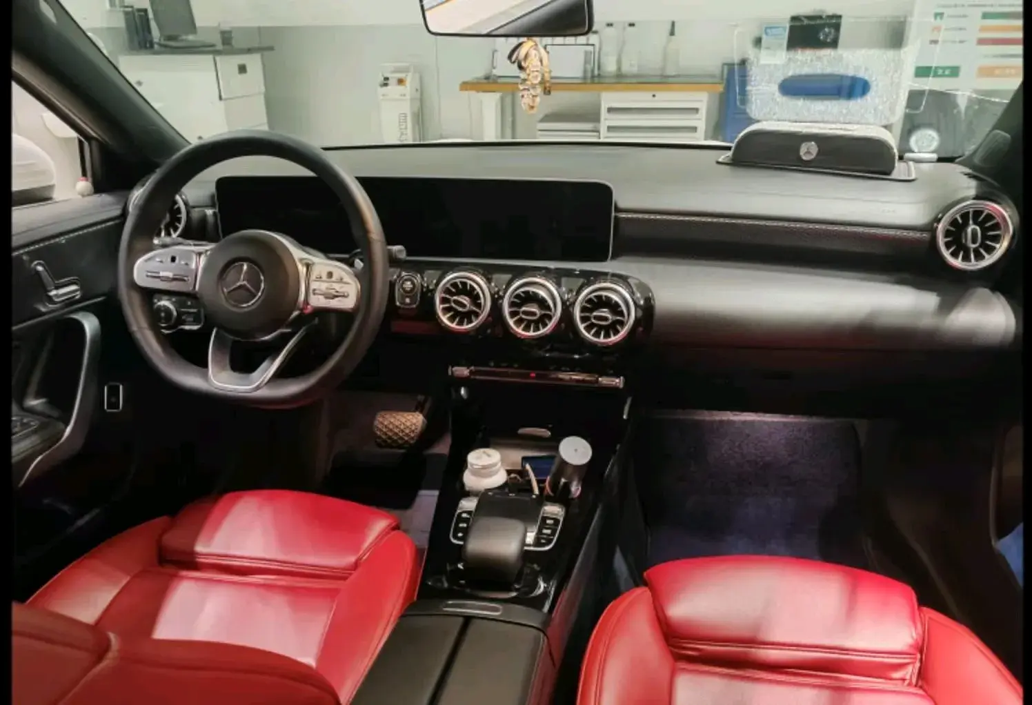 2020 MERCEDES-BENZ A thumbnail 3