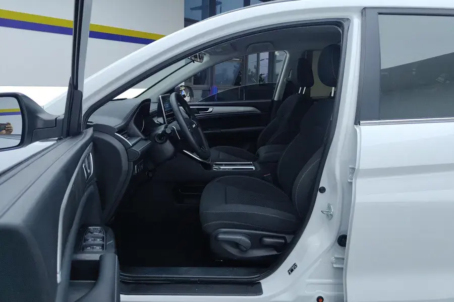 2023 HAVAL M6 thumbnail 4