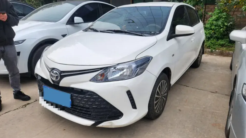 2017 TOYOTA VIOS view 1