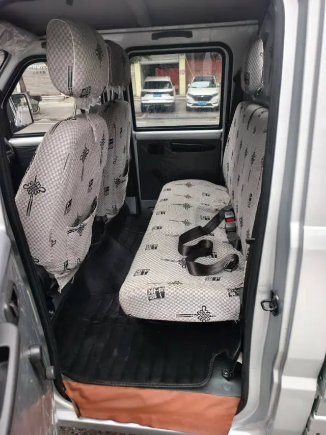 2023 WuLing RongGuang Mini Truck Special 1.5L 102HP L4 5MT,autocango,china used car exporter,china ev exporter,chinese used car exporter,chinese used ev exporter