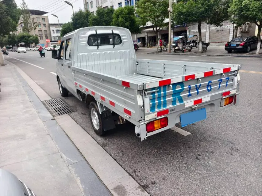2023 WuLing RongGuang Mini Truck Special 1.5L 102HP L4 5MT,autocango,china used car exporter,china ev exporter,chinese used car exporter,chinese used ev exporter