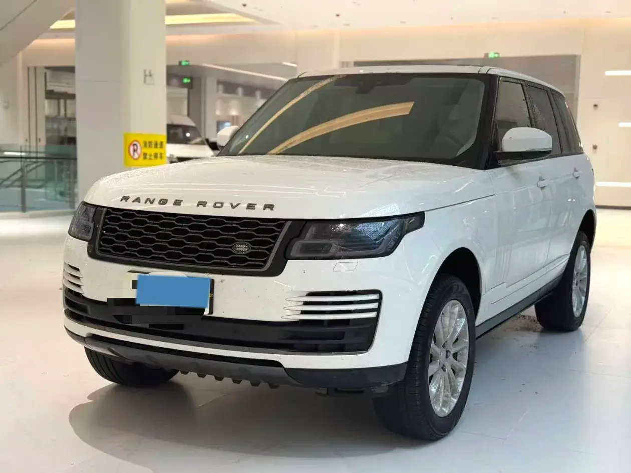 2022 LAND ROVER view 1