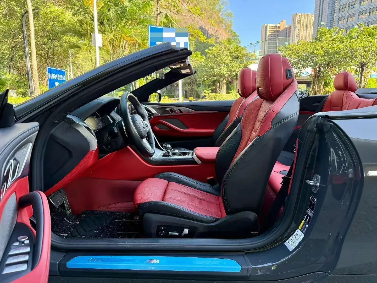 2021 BMW 8 thumbnail 4