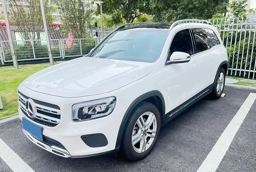2022 MERCEDES-BENZ GLB view 1