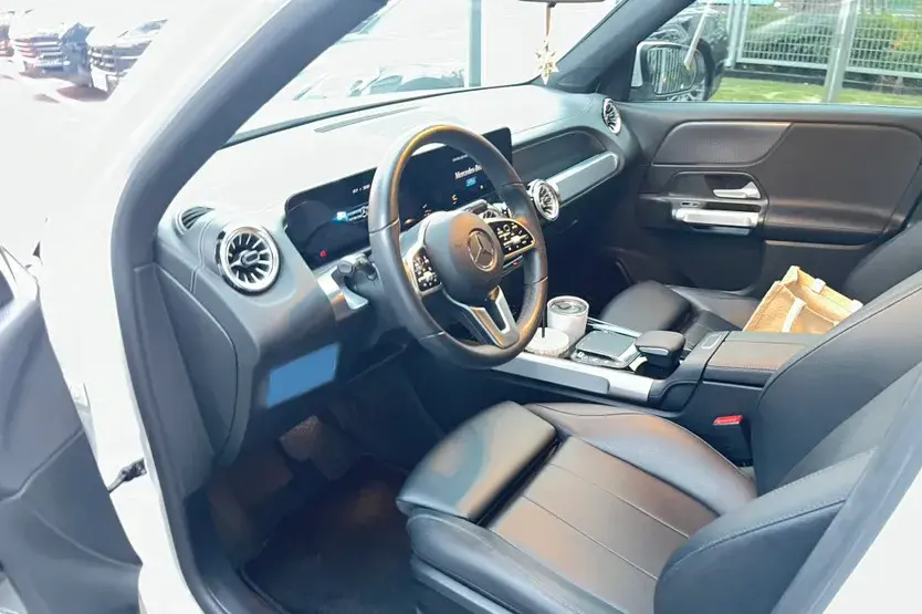 2022 MERCEDES-BENZ GLB thumbnail 4