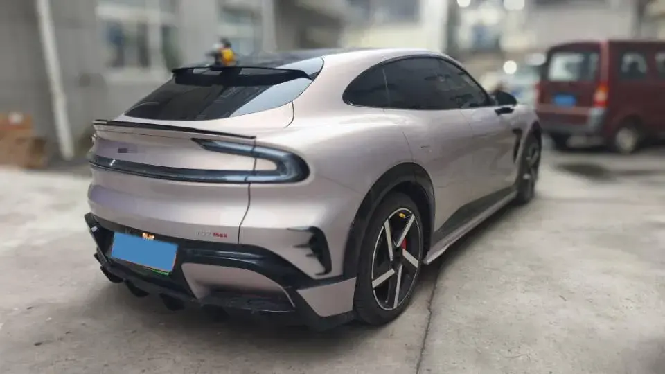 2025 MI YU7 thumbnail 3