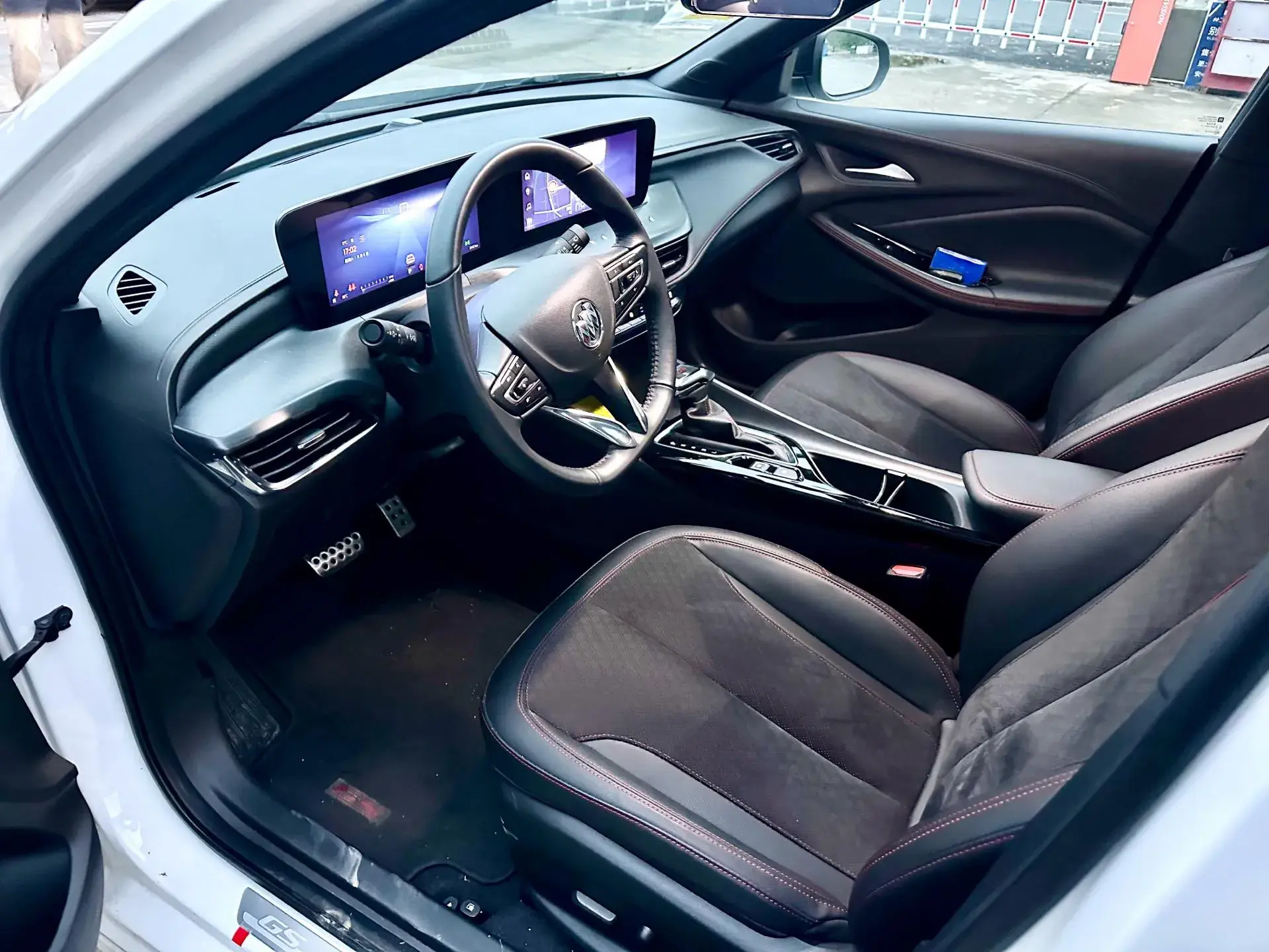 2023 BUICK VERANO thumbnail 2