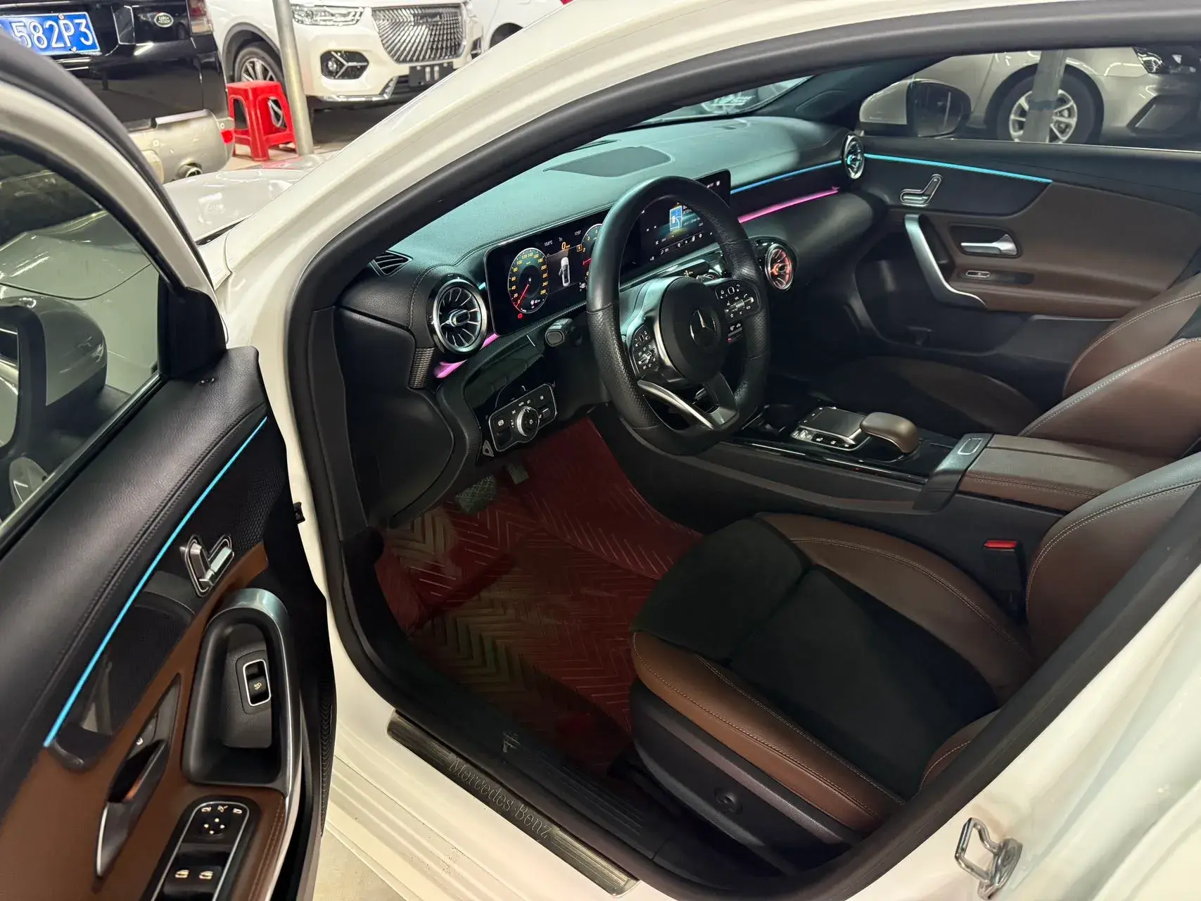 2020 MERCEDES-BENZ A thumbnail 2