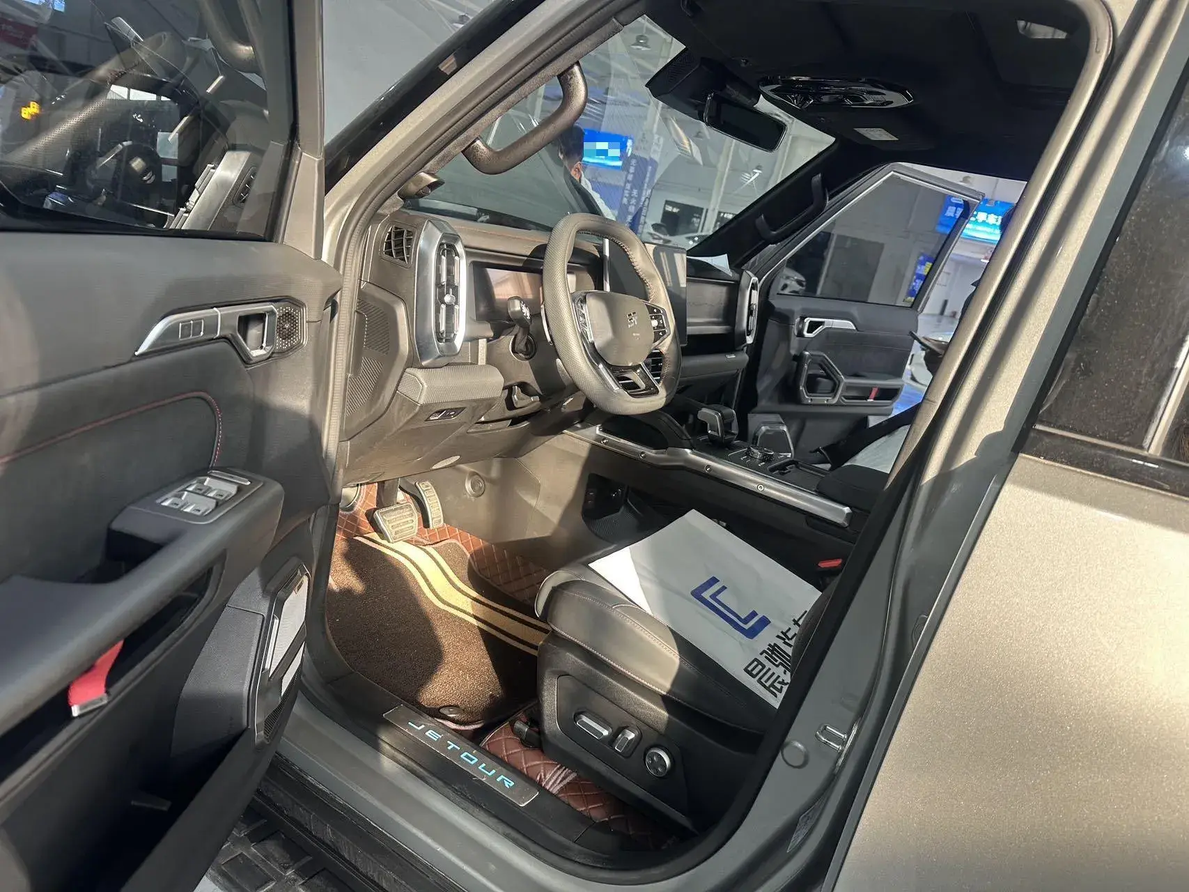 2023 JETOUR TRAVELLER thumbnail 4