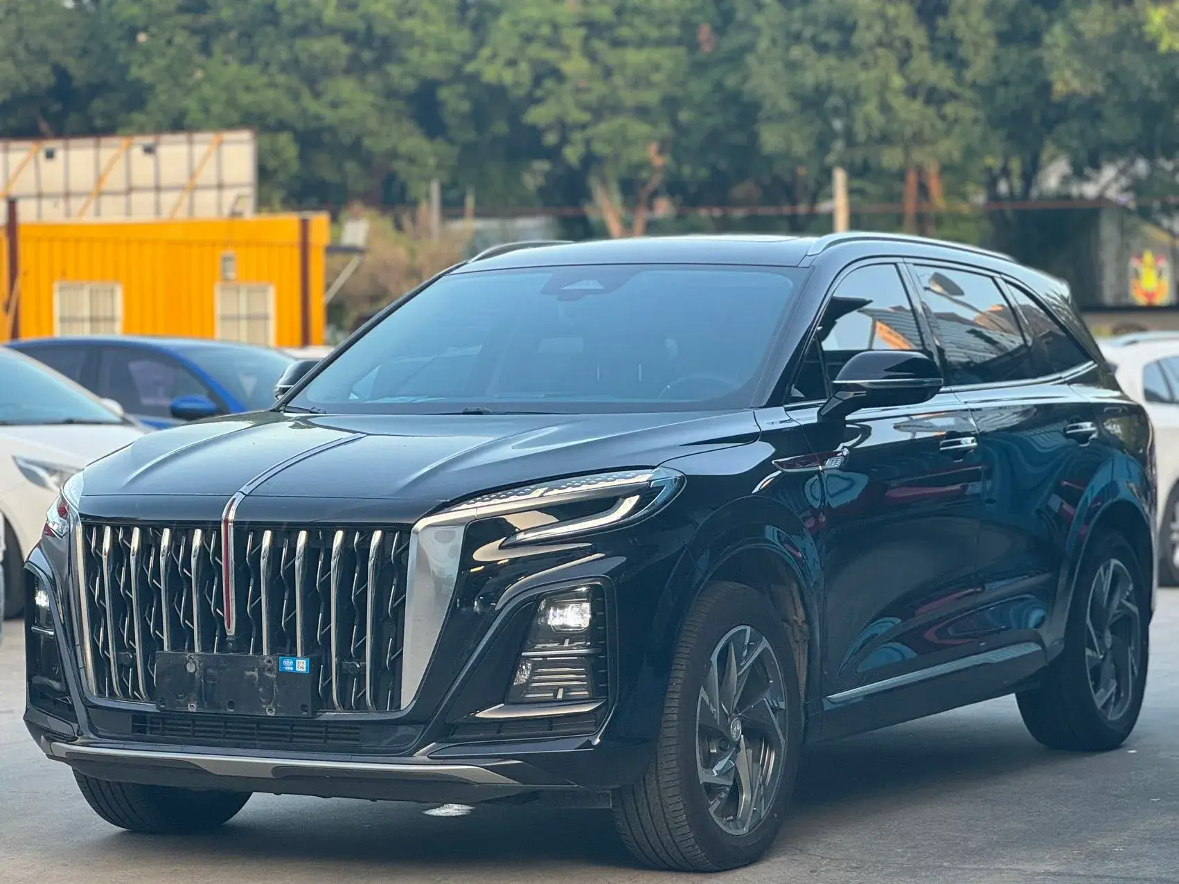 2024 HONGQI HS3 view 1