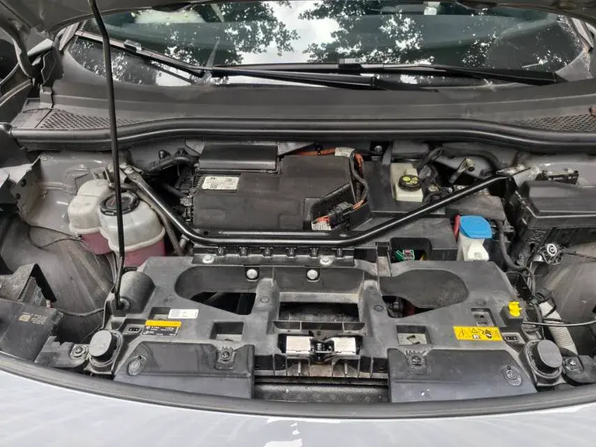 2022 VOLKSWAGEN ID.4 thumbnail 3