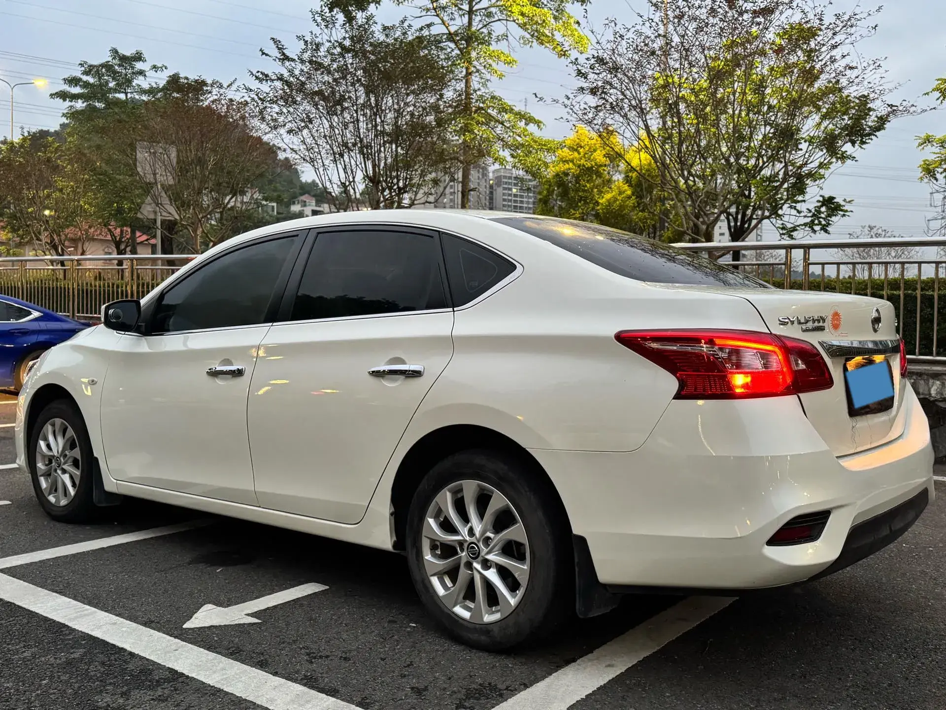 2022 NISSAN SYLPHY thumbnail 4