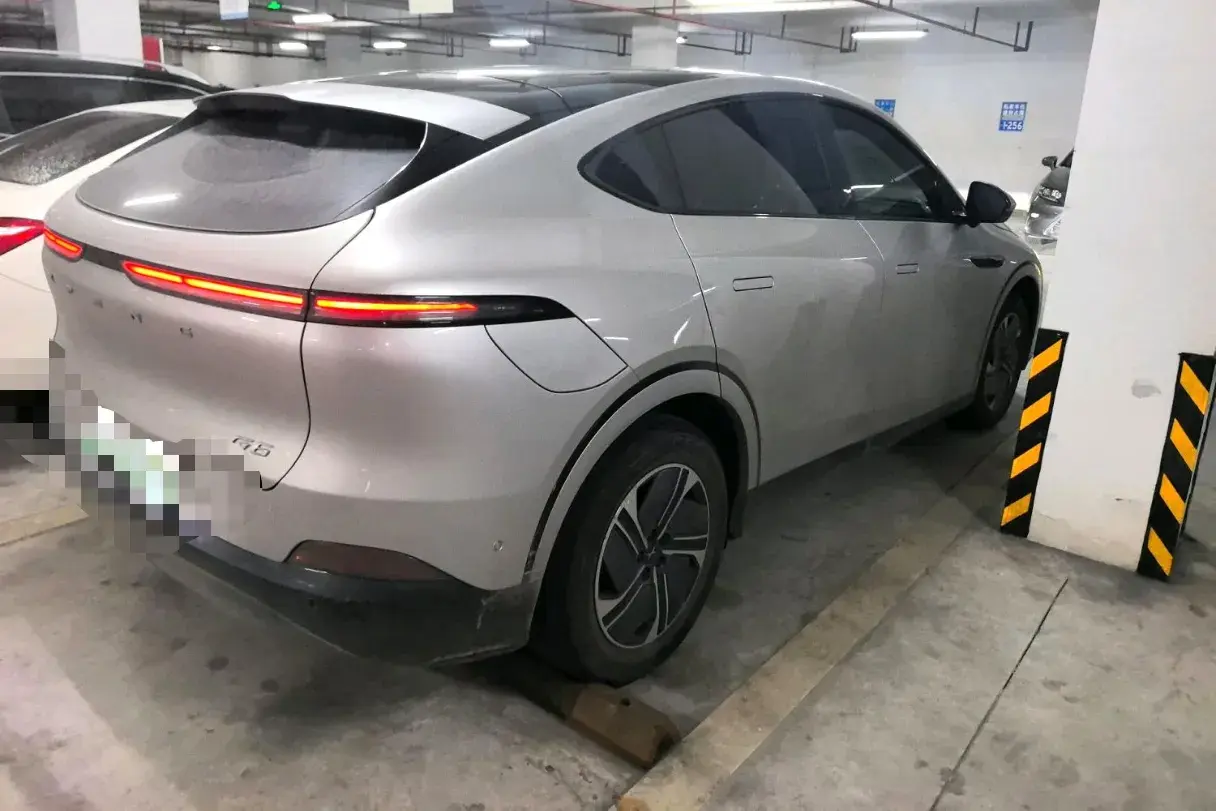 2023 XPENG G6 thumbnail 2