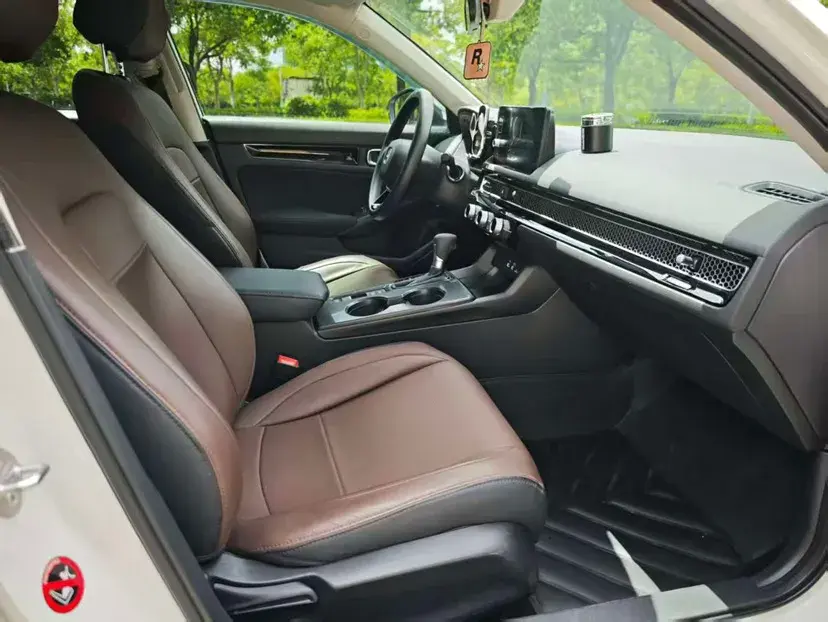 2023 HONDA CIVIC thumbnail 4