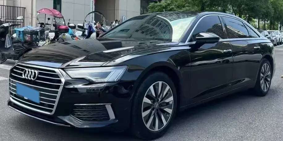 2019 AUDI A6L view 1