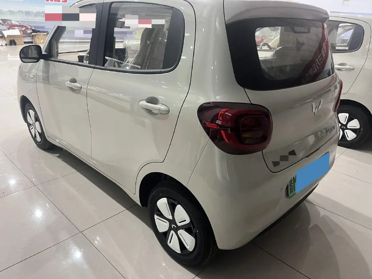 2025 WuLing HongGuang MINI EV BEV 16.2KWH,autocango,china used car exporter,china ev exporter,chinese used car exporter,chinese used ev exporter