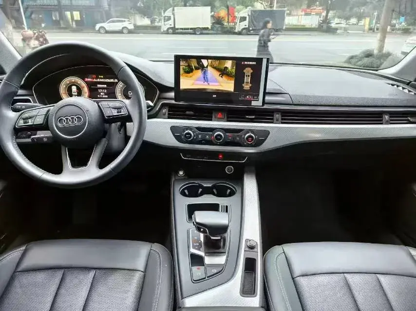 2020 AUDI A4L thumbnail 3