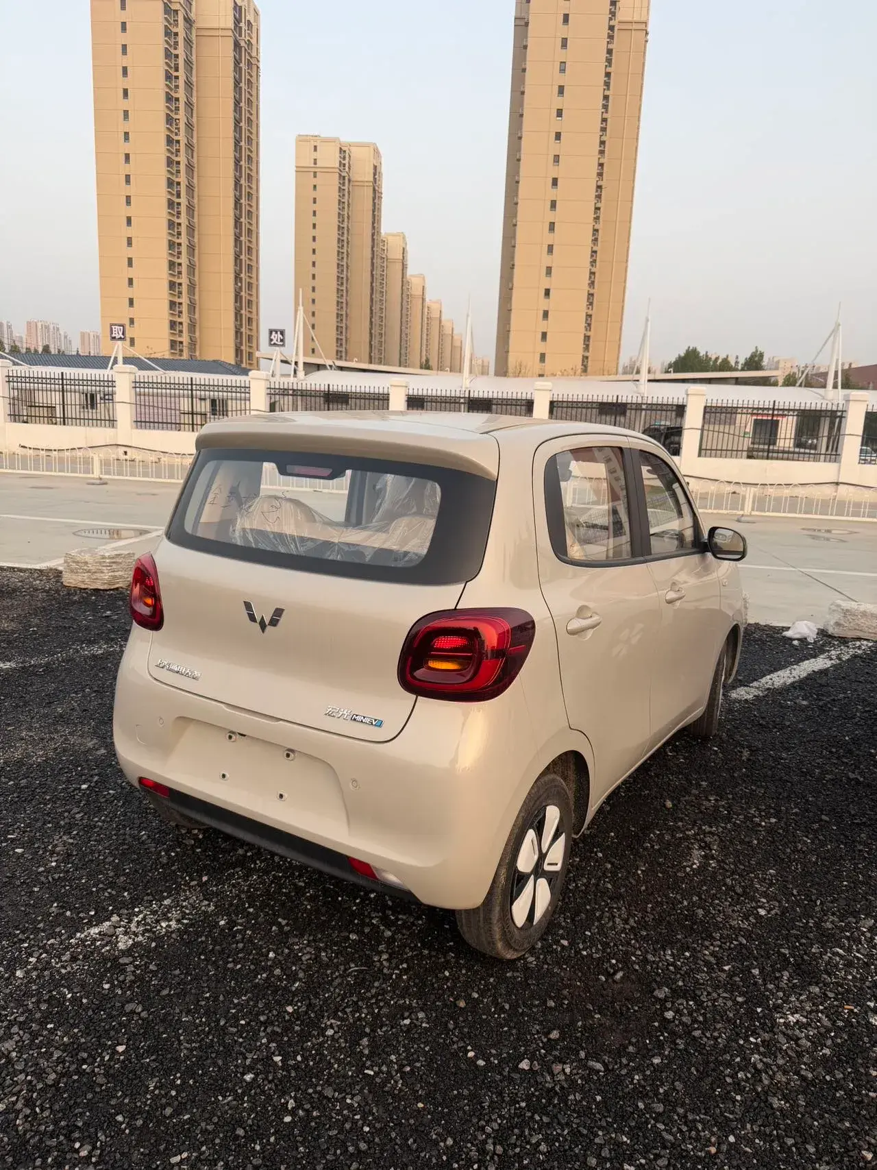 2025 WULING HONGGUANG thumbnail 4