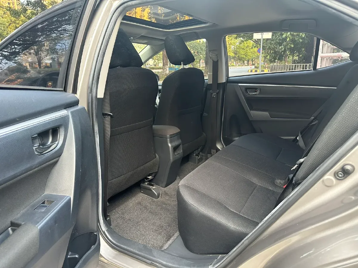 2018 Toyota Corolla 1.2T 116HP L4 CVT,autocango,china used car exporter,china ev exporter,chinese used car exporter,chinese used ev exporter