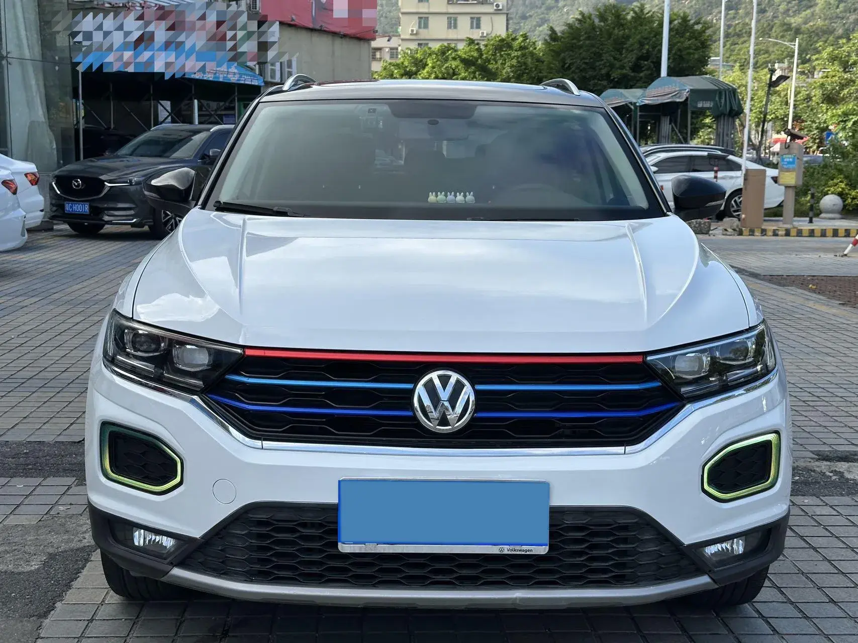 2018 VOLKSWAGEN T-ROC thumbnail 2