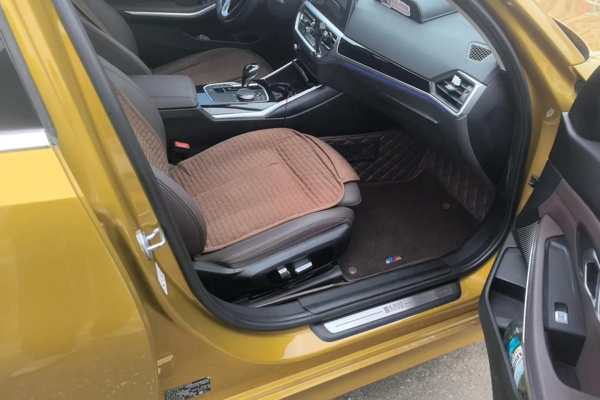 2020 BMW 3 thumbnail 2