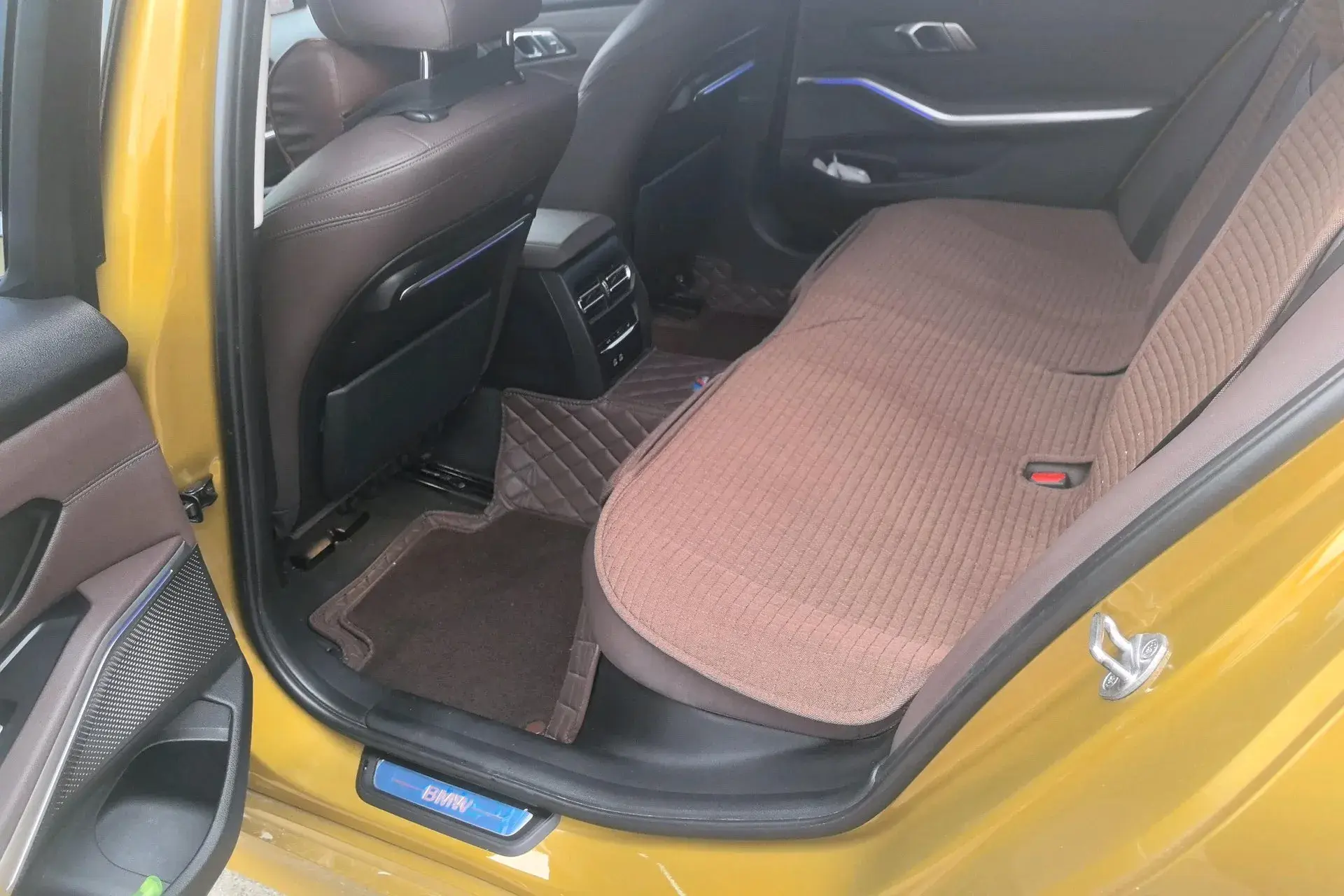 2020 BMW 3 thumbnail 3