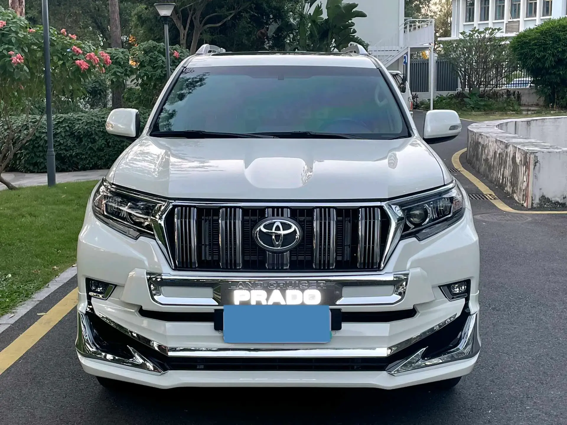 2014 TOYOTA LAND thumbnail 2