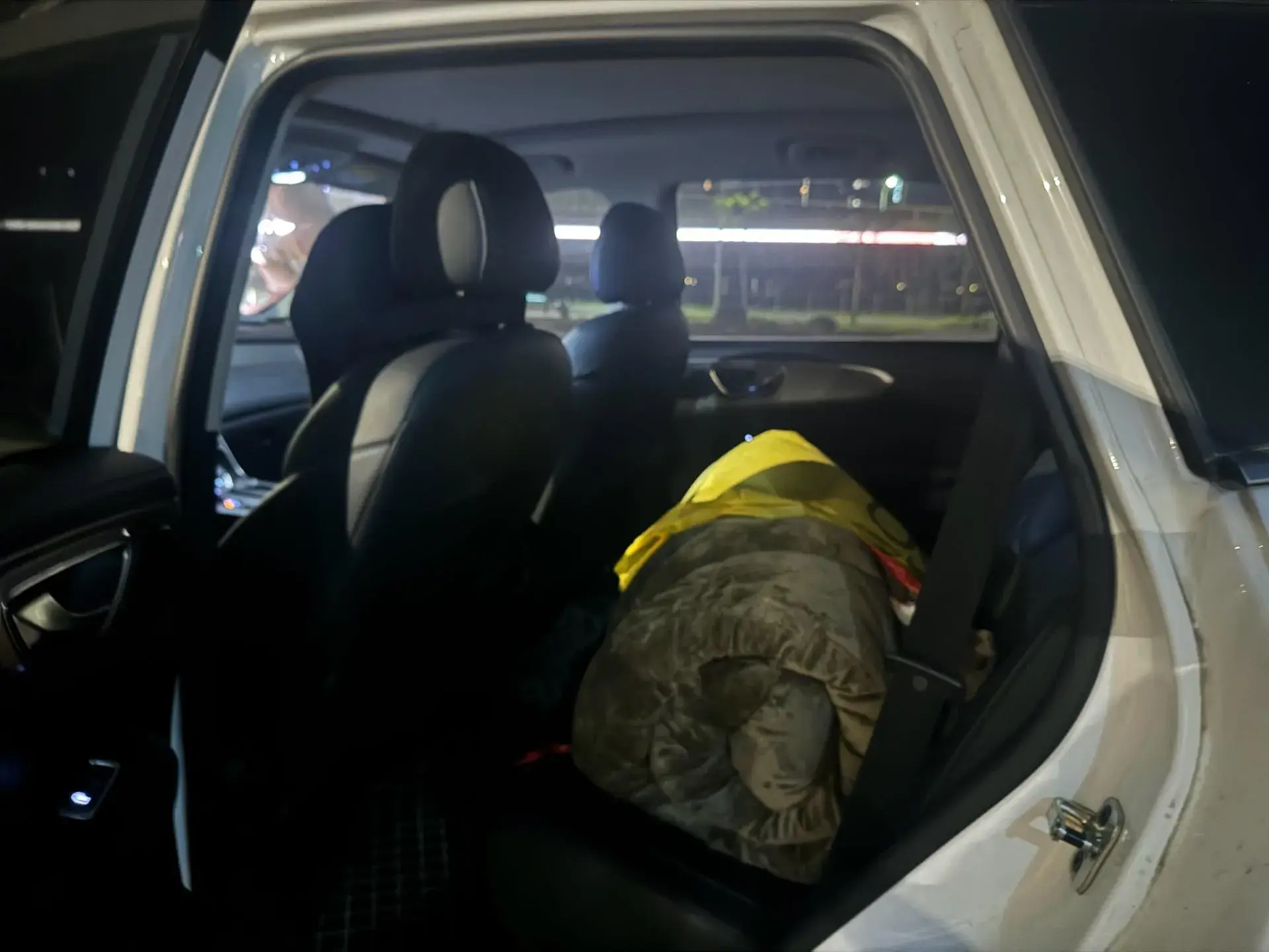 2022 ROEWE RX5 thumbnail 3