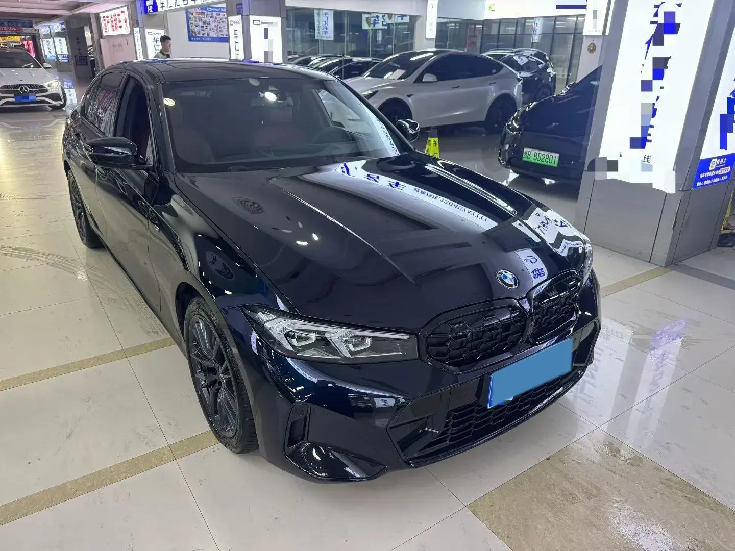 2024 BMW 3 thumbnail 2