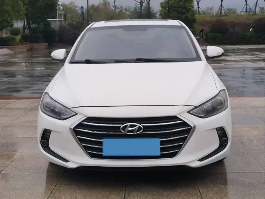 2018 HYUNDAI ELANTRA thumbnail 2