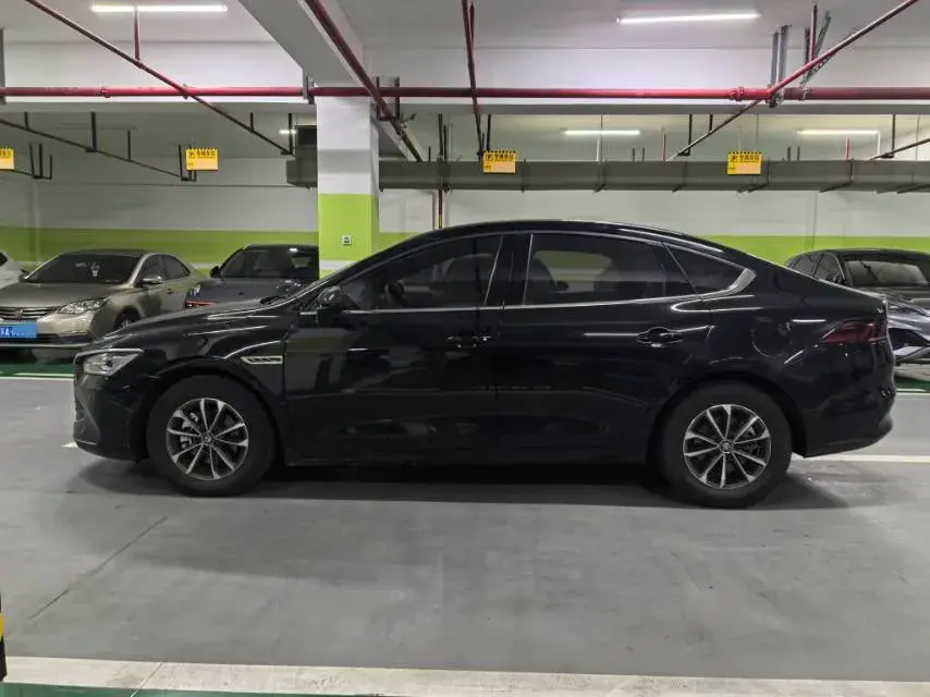 2023 BYD QIN thumbnail 3