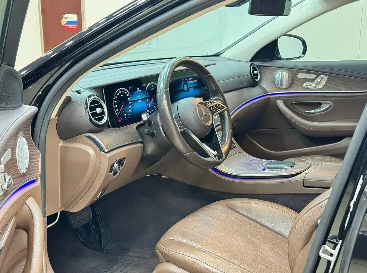 2021 MERCEDES-BENZ E thumbnail 3