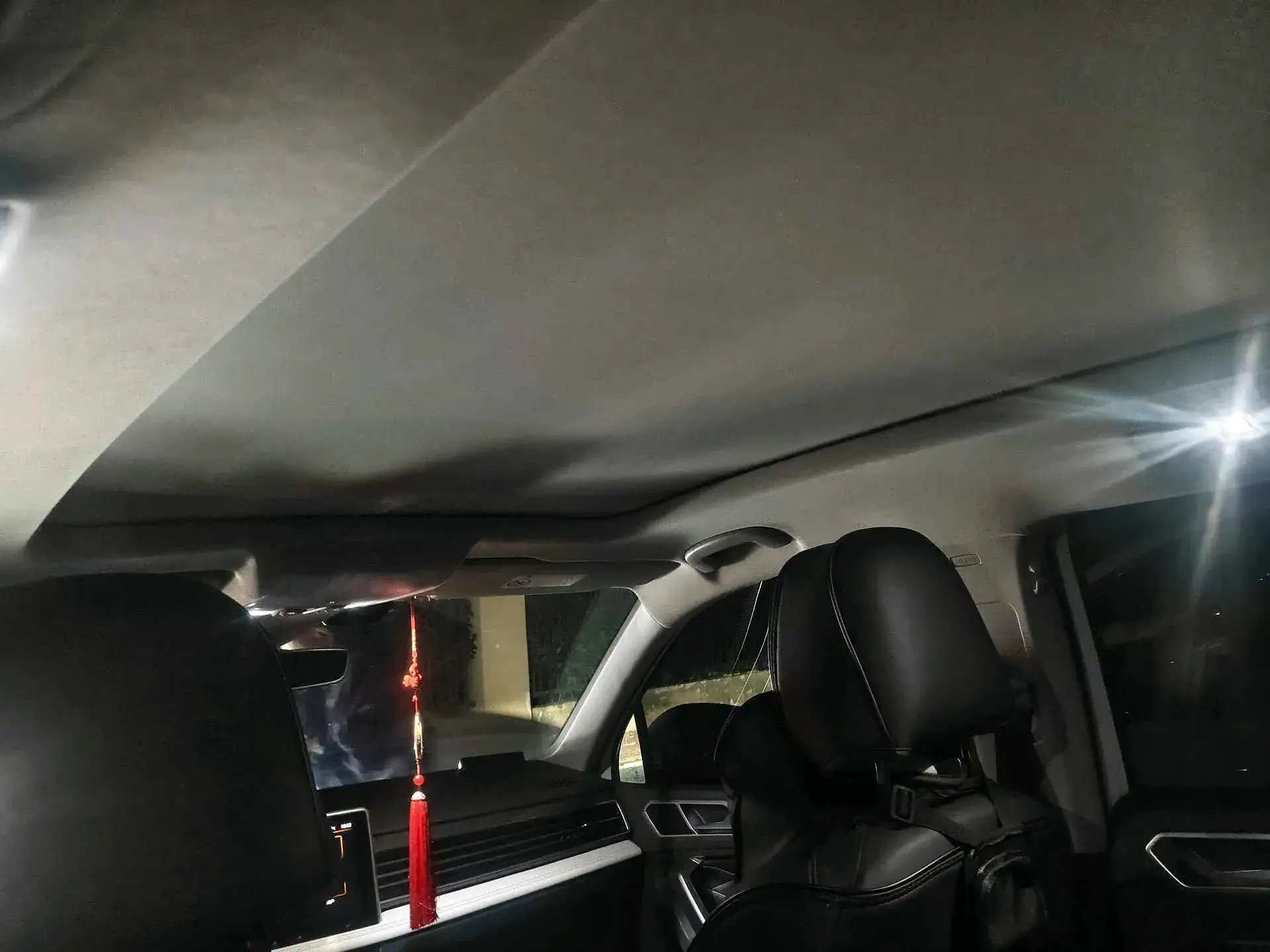 2024 VOLKSWAGEN TIGUAN thumbnail 4