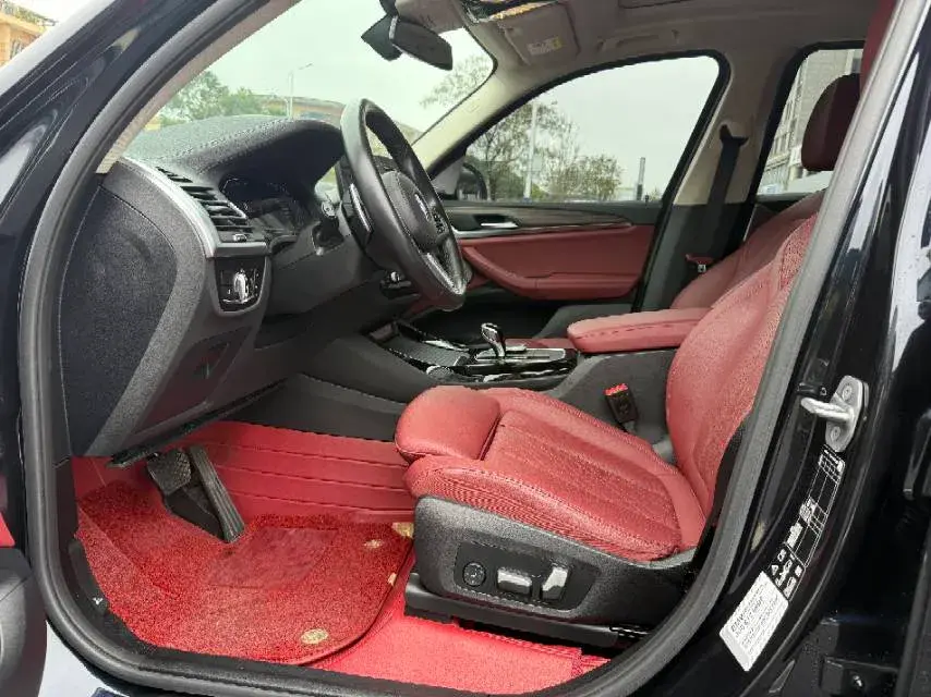 2022 BMW X3 thumbnail 4