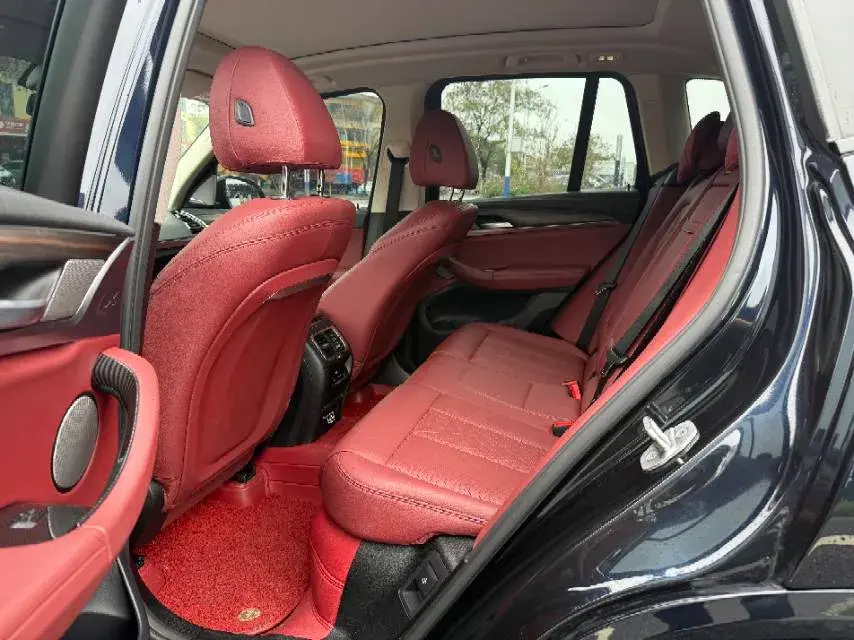 2022 BMW X3 thumbnail 3