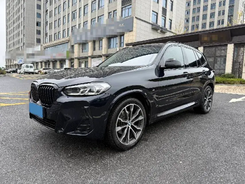 2022 BMW X3 view 1