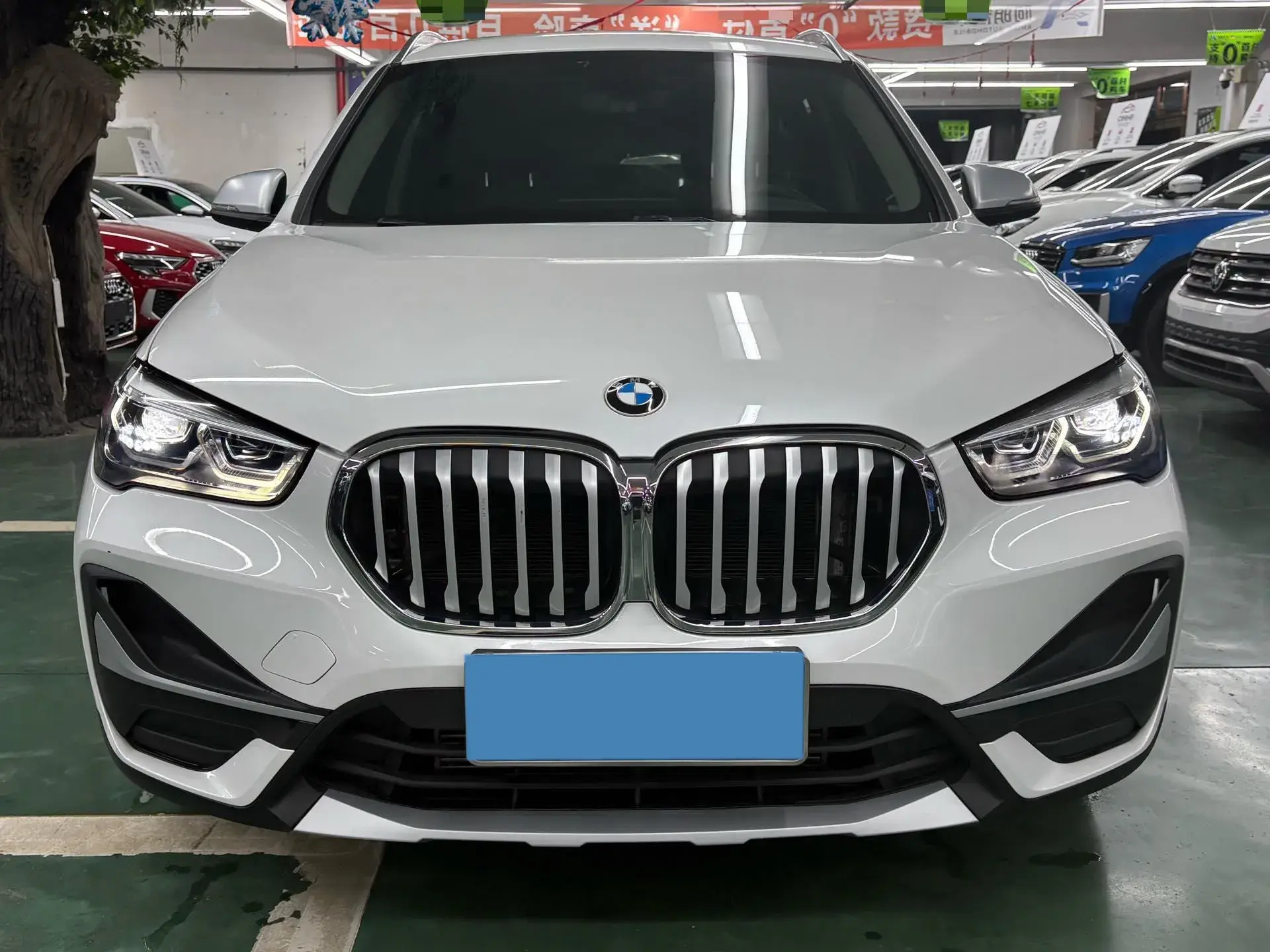 2022 BMW X1 thumbnail 2