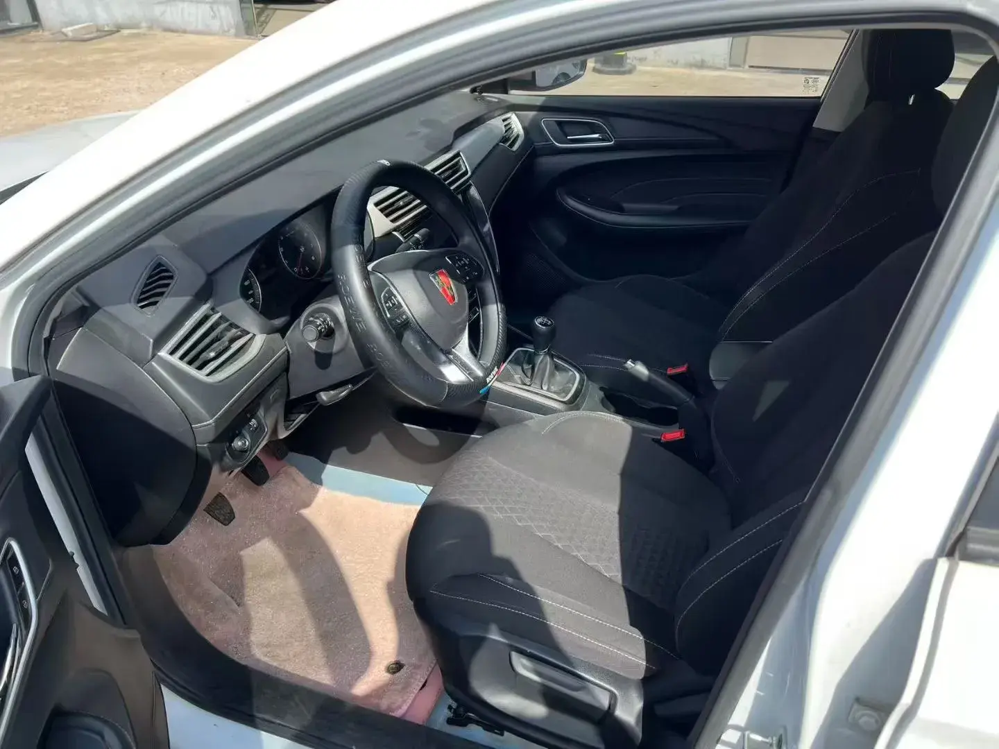 2019 ROEWE I5 thumbnail 4