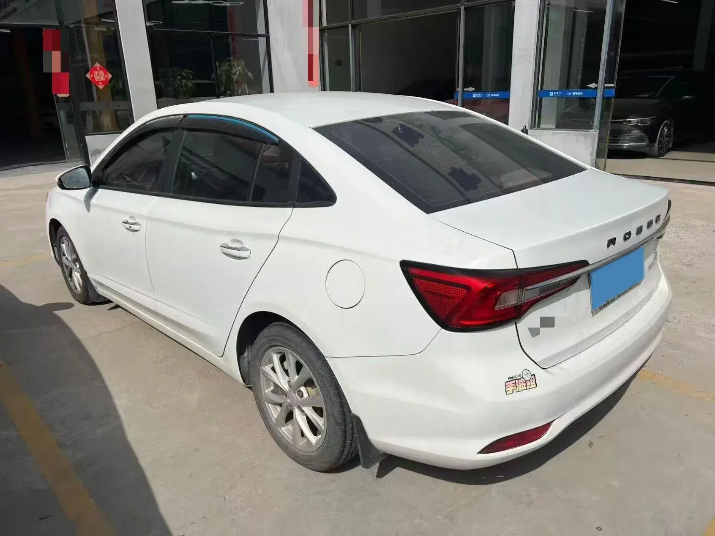 2019 ROEWE I5 thumbnail 3