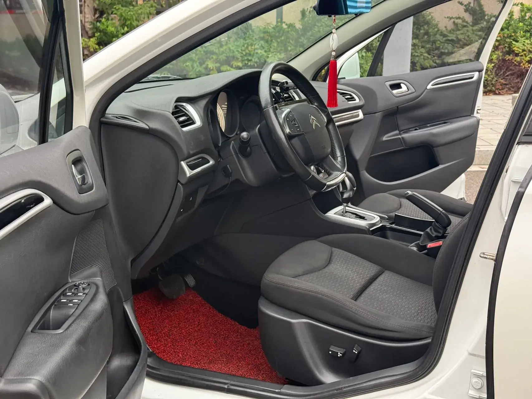 2015 CITROEN C4L thumbnail 3