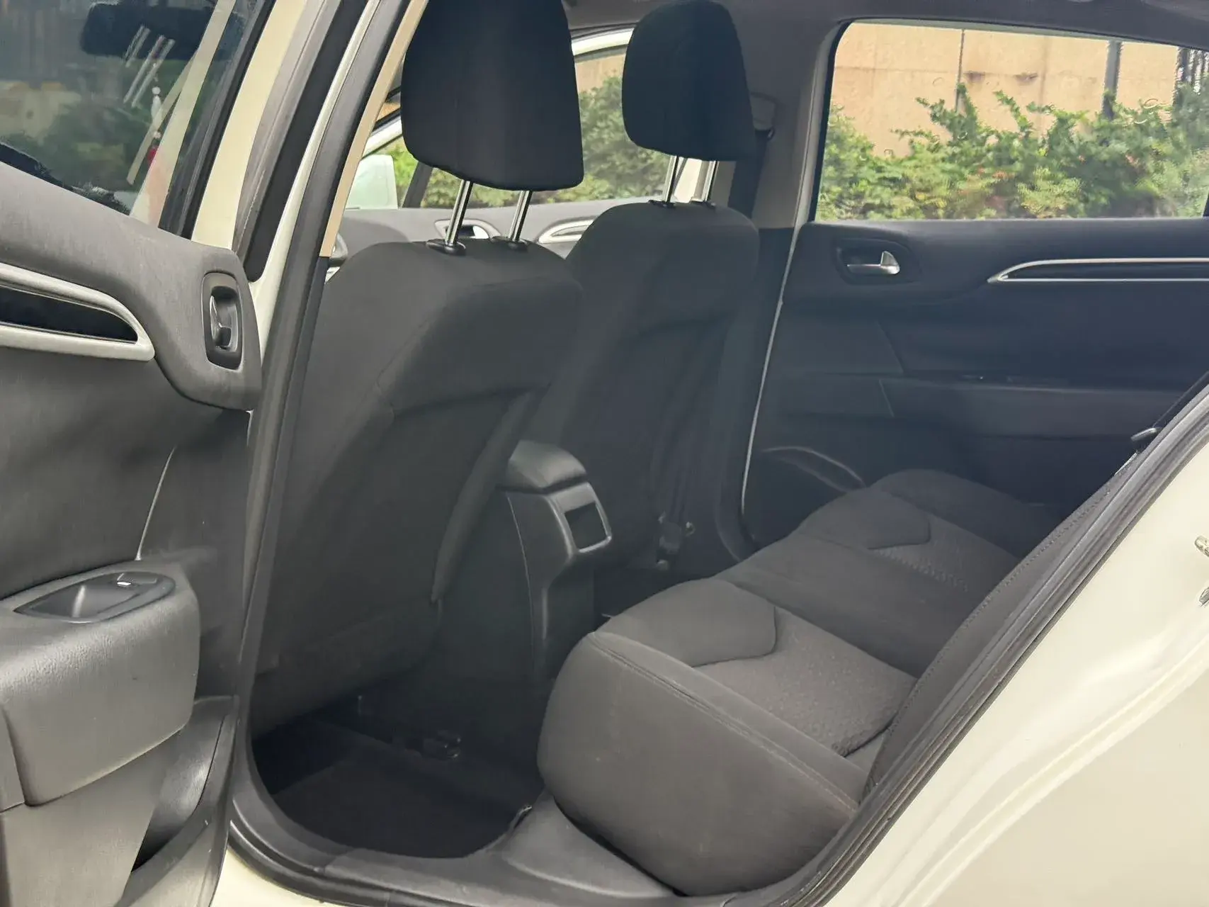 2015 CITROEN C4L thumbnail 4