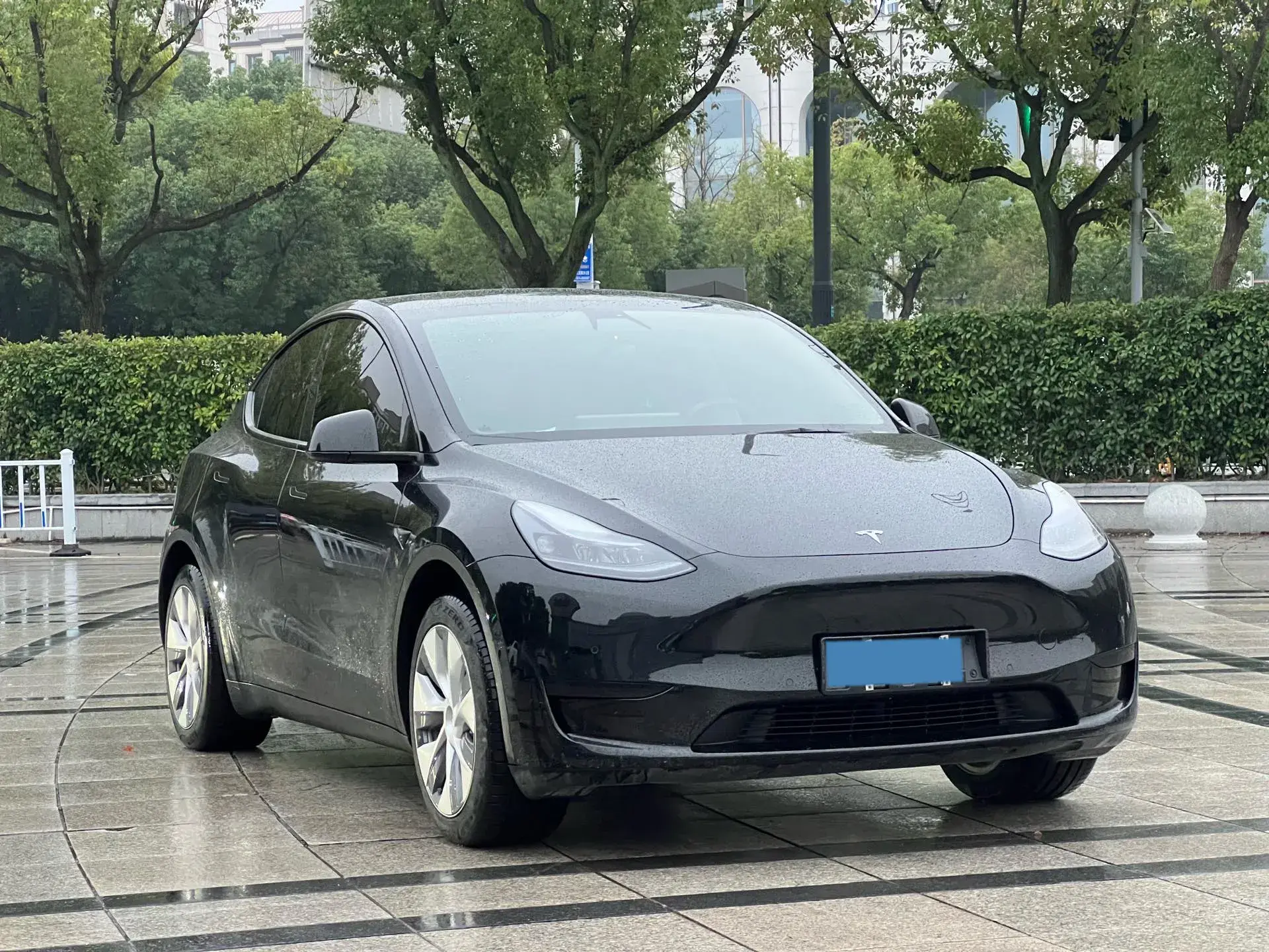 2022 TESLA MODEL thumbnail 3