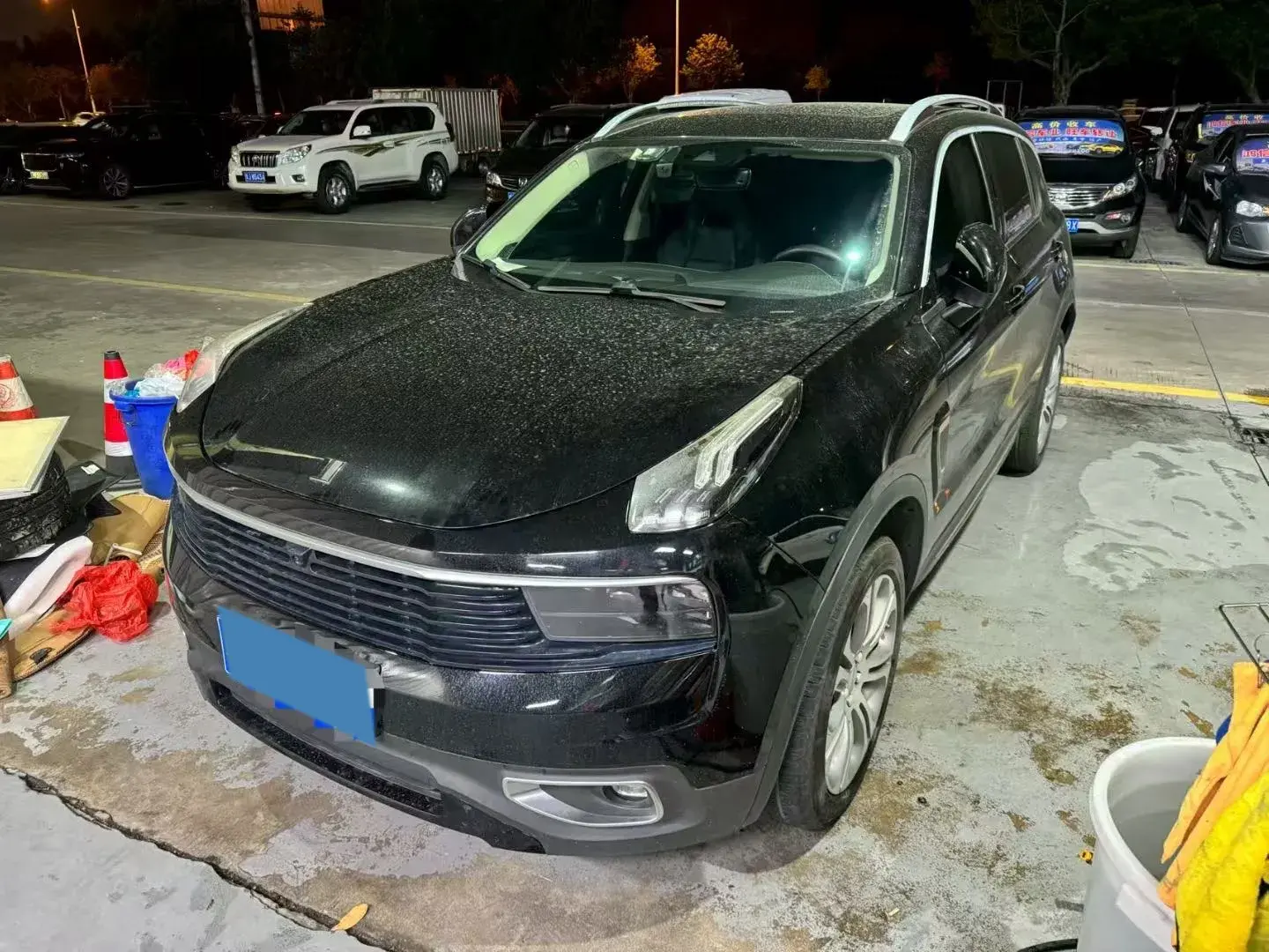 2019 LYNK&CO 01 view 1