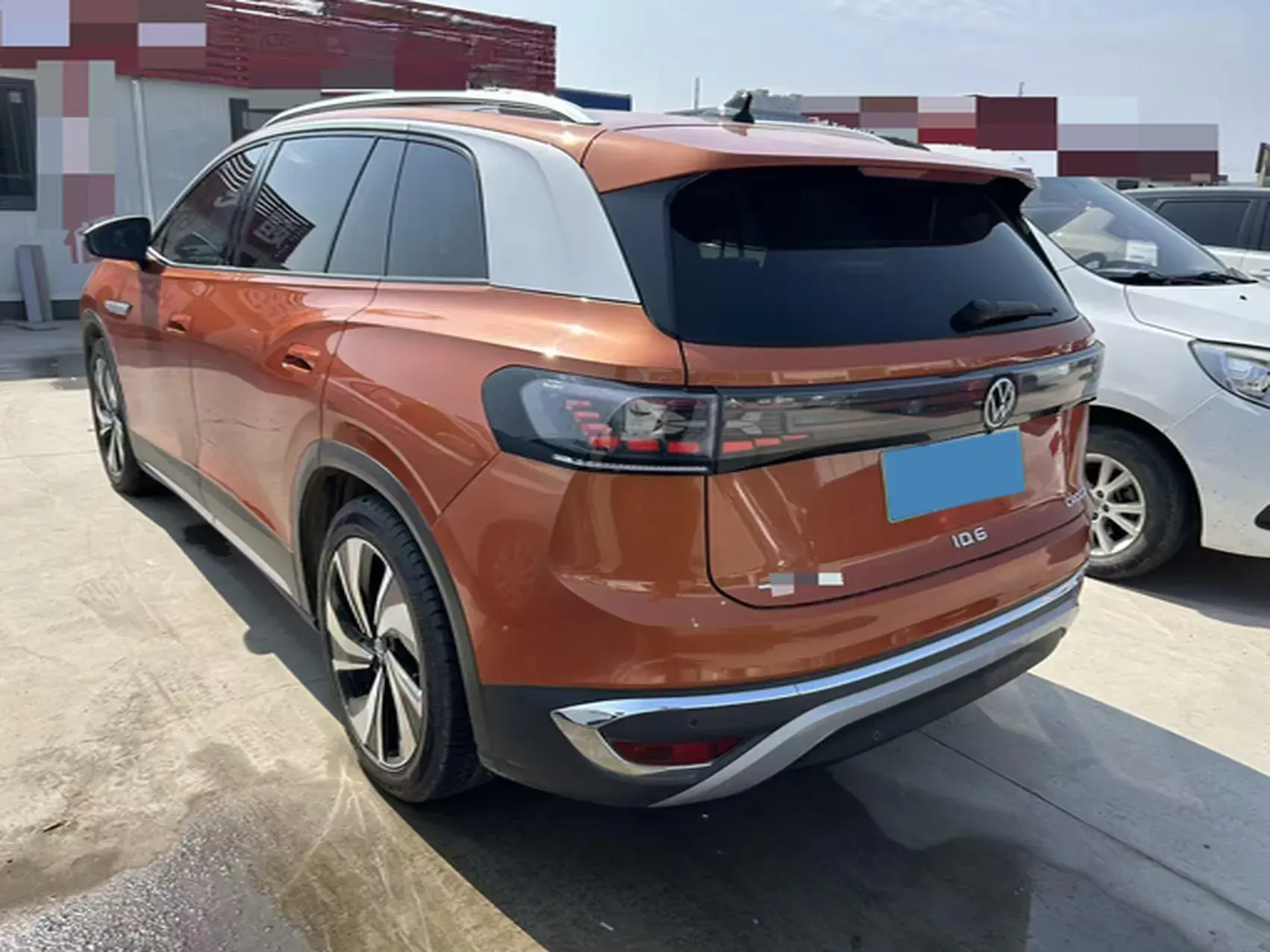 2021 VOLKSWAGEN ID.6 thumbnail 3